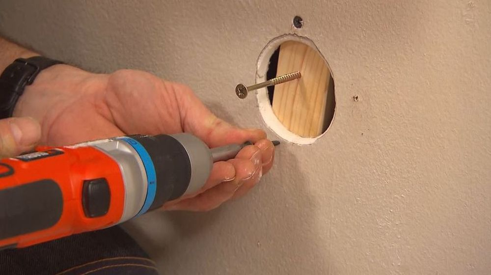 opening trou carton-plâtre