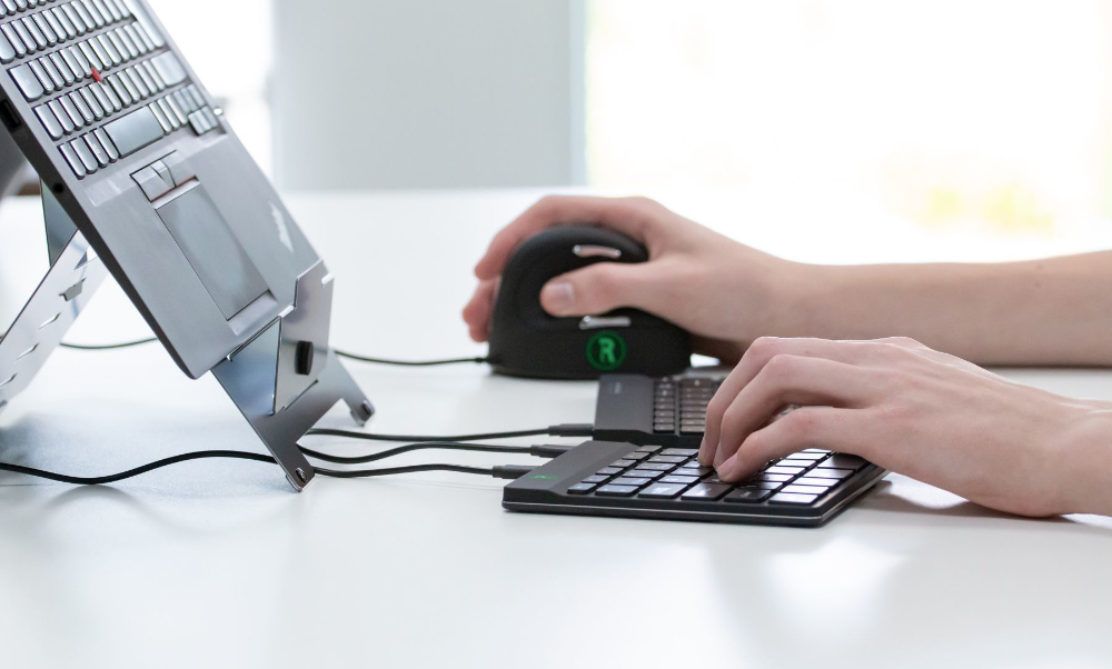 BakkerElkhuizen Fellowes Despec ergonomie ergonomische bureau accessoires bureauaccessoires materiaal