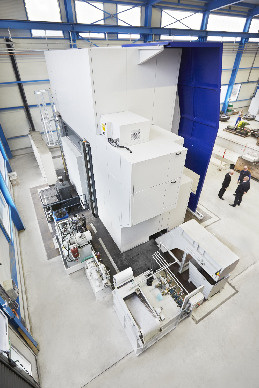 Retrofitting is zinvol bij grote machines zoals bij deze D&ouml;rries verticale draaimachine CTE 320 uit 1983 het geval is geweest. Na de retrofit door de machinebouwer zelf ziet de machine er als nieuw uit en werd onder andere de hydrauliek volledig vernieuwd (foto D&ouml;rries Scharmann)