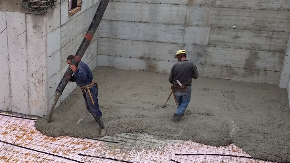 gewapend beton plaatsen