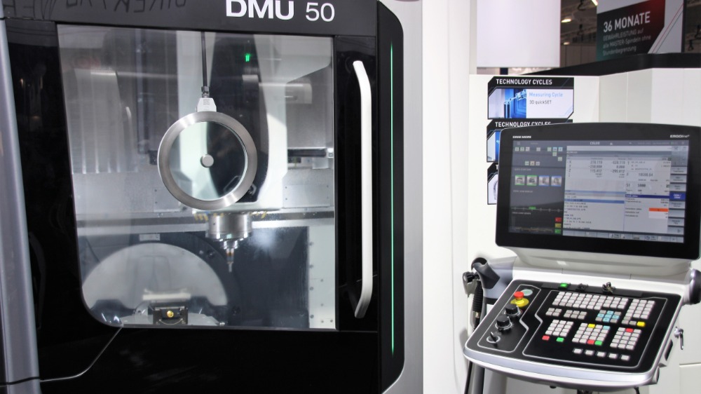 DMG Mori was enkele jaren geleden een van de eersten die over de besturing de Celos-schil plaatsten. Onder&shy;tussen zijn hier al tientallen apps voor, onder meer om het spindelrendement van de CNC-machine te monitoren