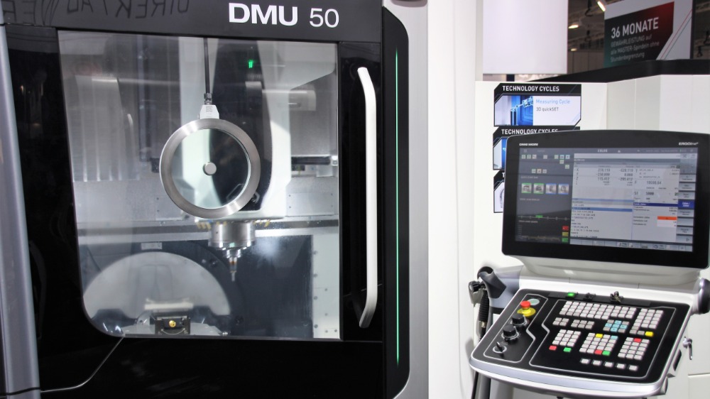 DMG Mori was enkele jaren geleden een van de eersten die over de besturing de Celos-schil plaatsten. Onder&shy;tussen zijn hier al tientallen apps voor, onder meer om het spindelrendement van de CNC-machine te monitoren