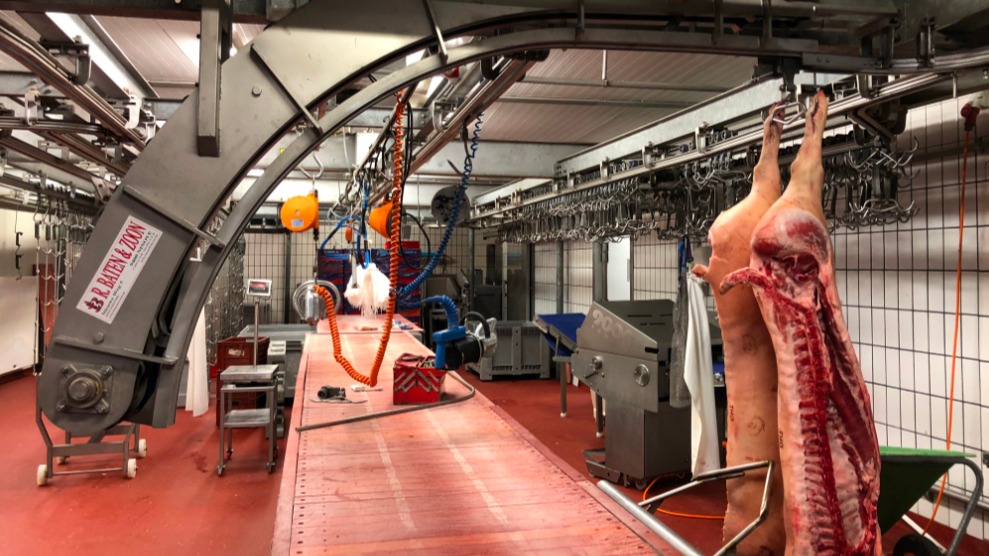 Baten & Zoon is thuis bij zowat elke (grote) slachterij van Belgi&euml; en zelfs daarbuiten met tal van producten, van kleine materialen als haken en pikken, tot complete slachthuisinrichtingen