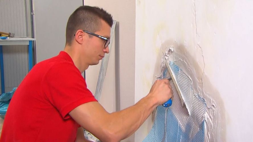 pleisteren werk réparer plâtrage