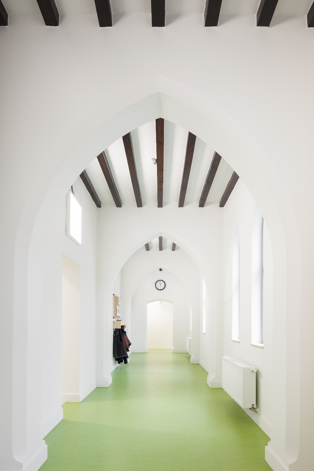 OUDE VERNIEUWDE KAPEL IN SINT-LIEVENS