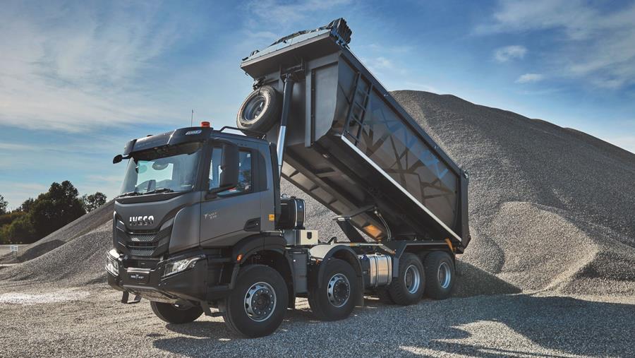 100% offroad T-WAY maakt IVECO's zware WAY-gamma compleet