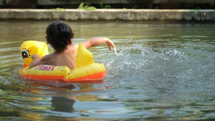 Zwemvijver kinderen ÉTANG DE NATATION