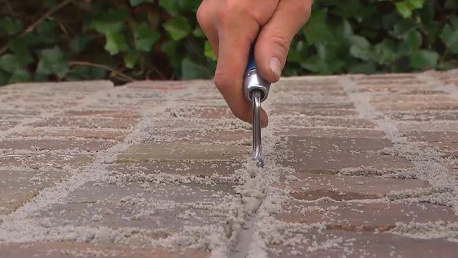 voegen met voegcement